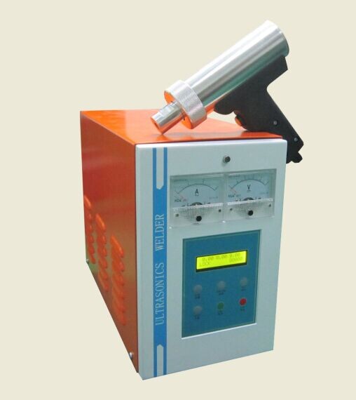 HC-8028 28KHz 800W 手持點(diǎn)焊機-槍型